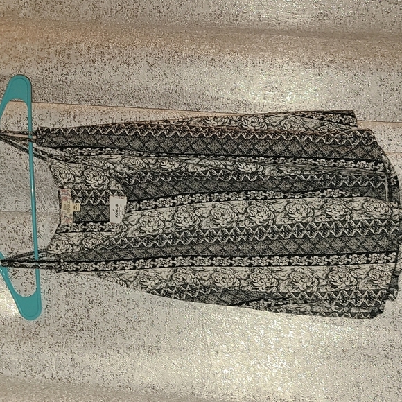 NWT Pink Republic Floral Tank Top Size XL - Picture 1 of 3